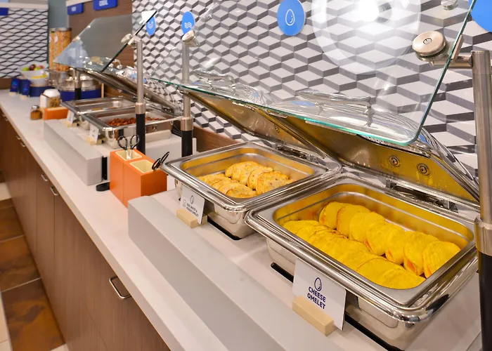 Holiday Inn Express & Suites Annapolis By Ihg
